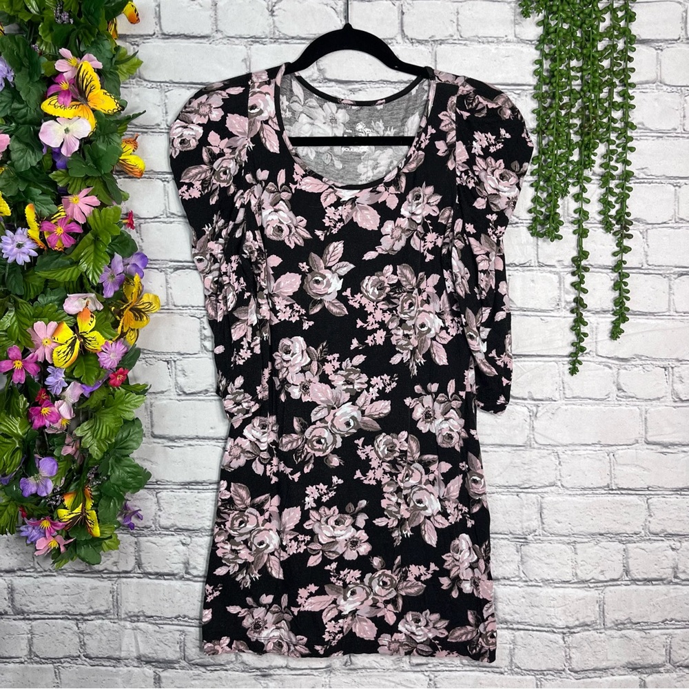 🌼3/$30🌼Boulevard Floral Printed 3/4 Sleeve Top Size Medium